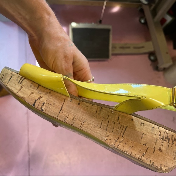 Miu miu yellow & cork peep toe wedges. Size 37 1/2 (6.5 US) - Picture 5 of 6